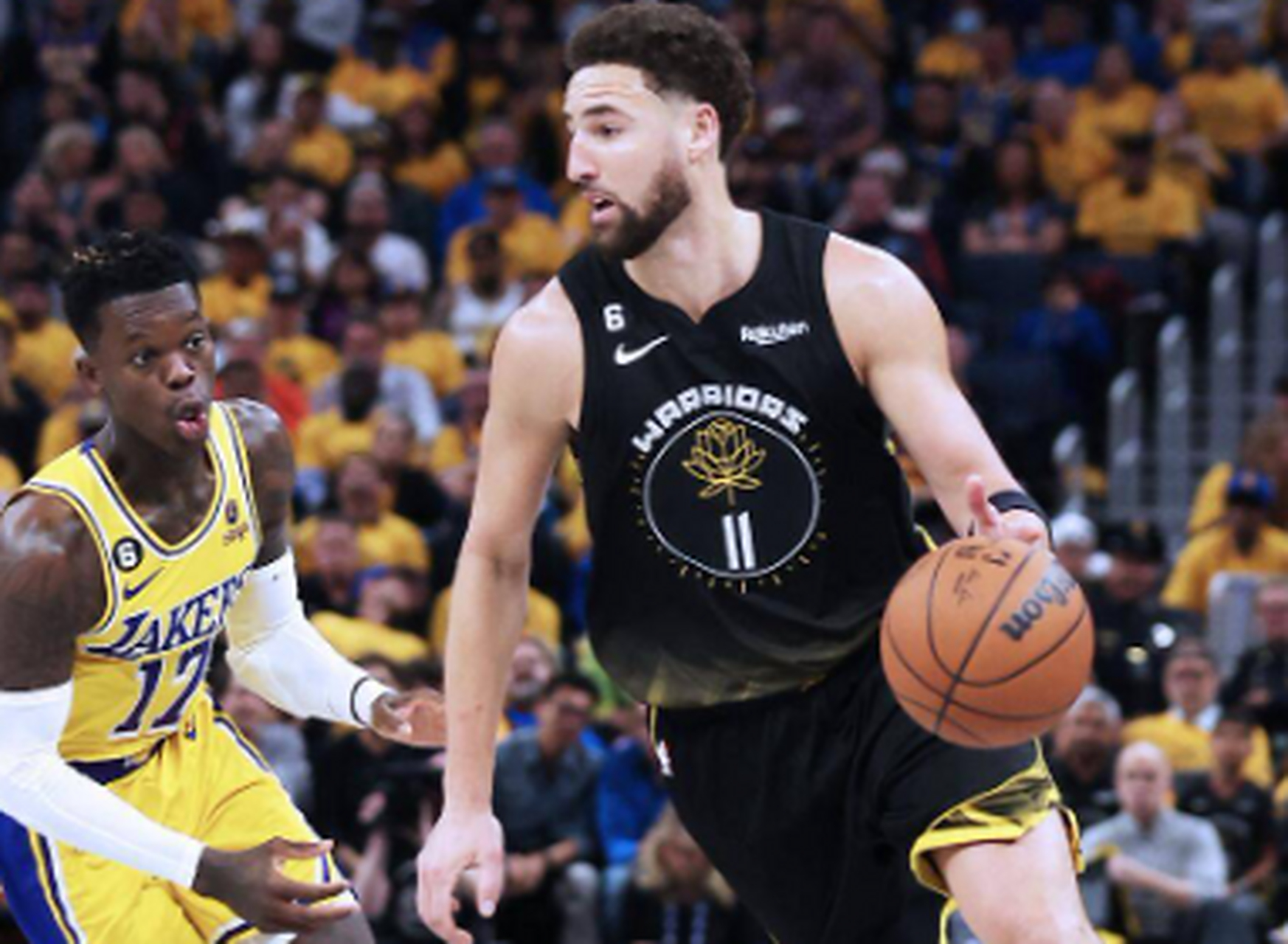 包含晋级下一阶段引发热议！，科维托娃在湖人比赛中晋级下一阶段引发球迷热议的词条